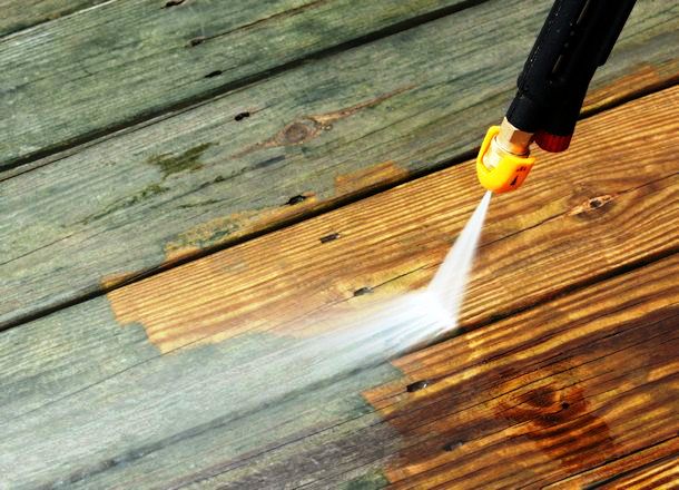 Pressure washing deck